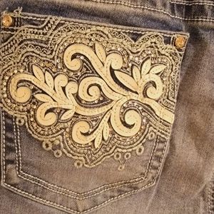 Earl jeans capris